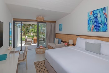 Superior Garden View Balcony Room
