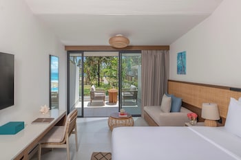 Superior Garden View Balcony Room