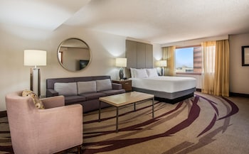 Junior Suite, 1 King Bed, Balcony
