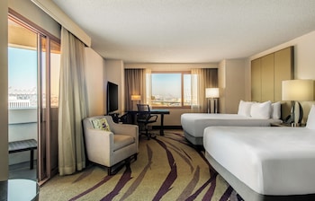 Room, 2 Queen Beds, Balcony