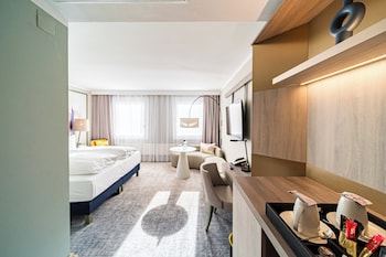 Standard Room, 1 Double Bed (Bath/Shower Combo)