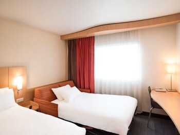 Standard Room, 1 Double Bed with Sofa bed