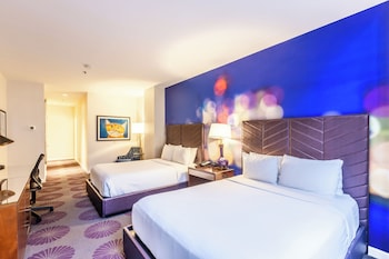 Deluxe Room, 2 Queen Beds, Accessible