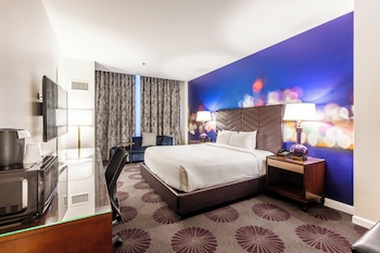 Room, 1 King Bed, City View
