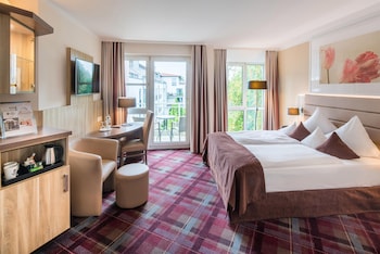 Standard Room, 1 Queen Bed