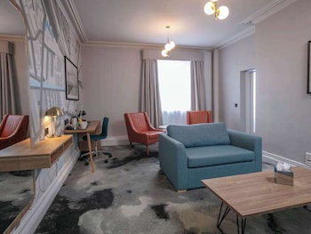 Junior Suite, 1 Double Bed (Queens Wing)