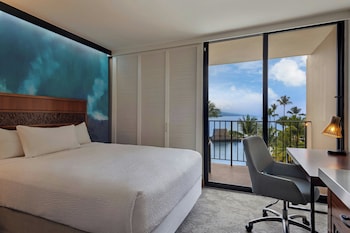 Room, 2 Queen Beds, Balcony, Oceanfront (Oceanfront)