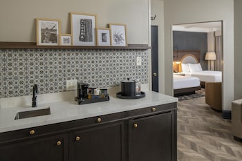Suite, Multiple Beds