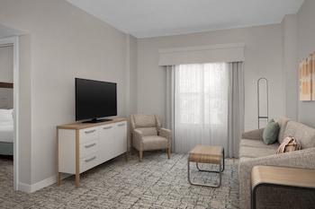 Suite, 1 King Bed with Sofa bed, Kitchen