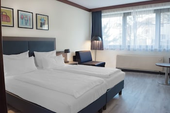 Room, Multiple Beds
