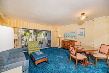 Executive Suite, 1 Bedroom, 2 Double Beds