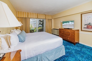 Traditional Room, 1 King Bed, Balcony