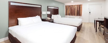 Room, 2 Queen Beds, Non Smoking