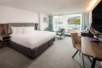Premium Room, 1 King Bed, Balcony (Super King)