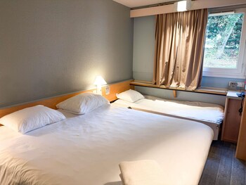 Room, Multiple Beds