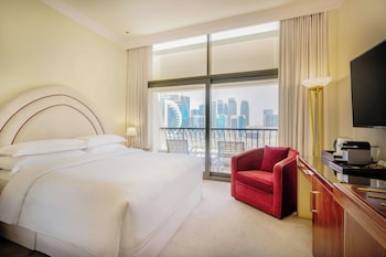 Superior Room, 1 Queen Bed, Smoking, Balcony