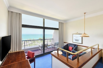 Deluxe Room, 1 King Bed, Balcony, Sea View (Balcony)
