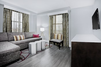 Suite, 1 King Bed