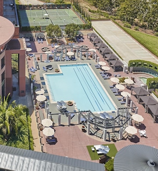 Room, 1 King Bed, Pool View