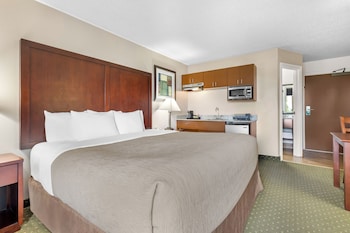 Suite, 1 King Bed, Non Smoking