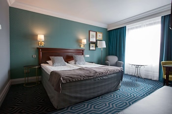 Superior Double Room, 1 King Bed, Bathtub