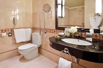 Classic Room, 2 Twin Beds, Accessible