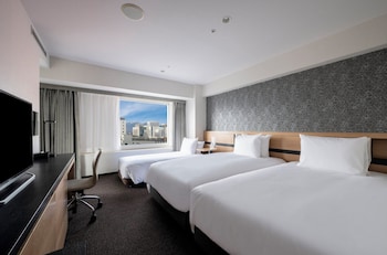 Standard Room, 2 Twin Beds, Corner (Mid Floor)