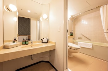 Standard Room, 2 Twin Beds (East Side)