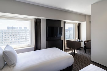 Standard Room, 2 Twin Beds (East Side)