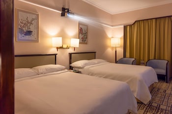 Standard Room, 2 Double Beds, No Windows