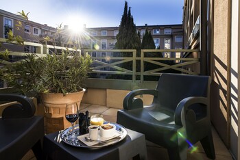Superior Room, Terrace, Pool View