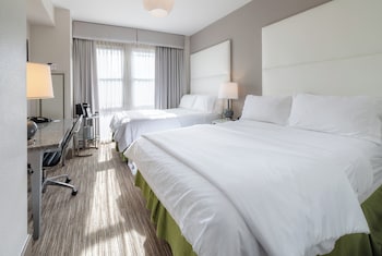 Standard Room, 2 Double Beds, Accessible (Mobility)