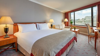 Premium Room, 1 Queen Bed, River View (Top Floor)
