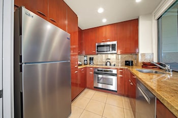 Villa, 1 Bedroom, Oceanfront (Bay 22B4 Gold, 1 Bath)