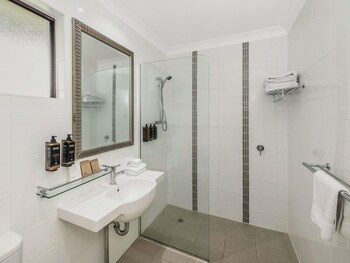 Deluxe Room, 2 Queen Beds