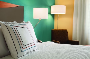 Room, 1 King Bed (Mobility/Hearing Access, Transf Shwr)