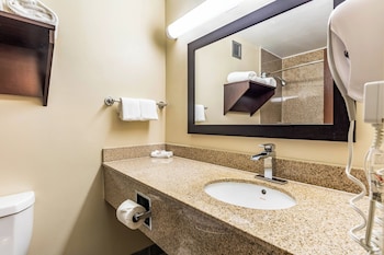 Suite, 1 King Bed (Smoke Free)