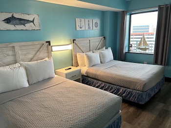 Triple Room, Multiple Beds, Ocean View (Oceanview 3 Bedroom Suite (1 King/4 D)