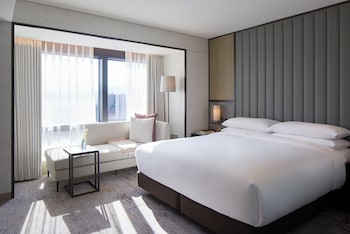 Classic Room, 1 King Bed, Accessible