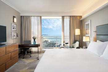 King Premium Deluxe Room with Sea View