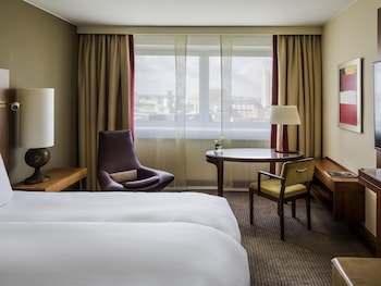 Superior Room, 1 King Bed