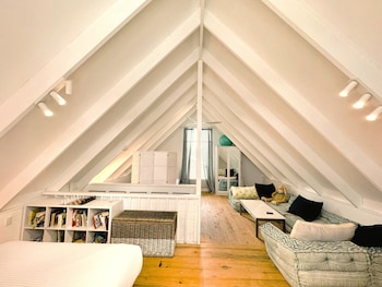 Chalet - 2 Bedroom,1 Bathroom