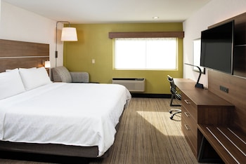 Standard Room, 1 King Bed, Accessible (Roll-In Shower)