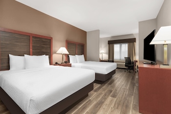 Deluxe Suite, 2 Queen Beds, Non Smoking