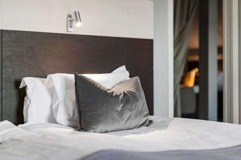 Standard Room, Multiple Beds, Non Smoking (with Sofabed)