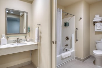 Family Suite, 1 Queen Bed, Non Smoking, Refrigerator & Microwave (Queen sofabed)