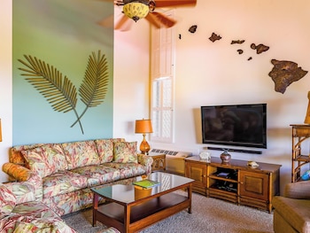 Condo (51D)