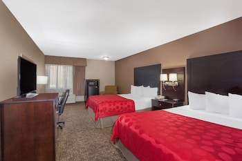Room, 2 Queen Beds, Non Smoking