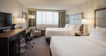 Standard Room, 2 Queen Beds (High Floor)