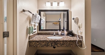 Standard Room, 2 Queen Beds, Non Smoking, Fireplace (2nd Floor)